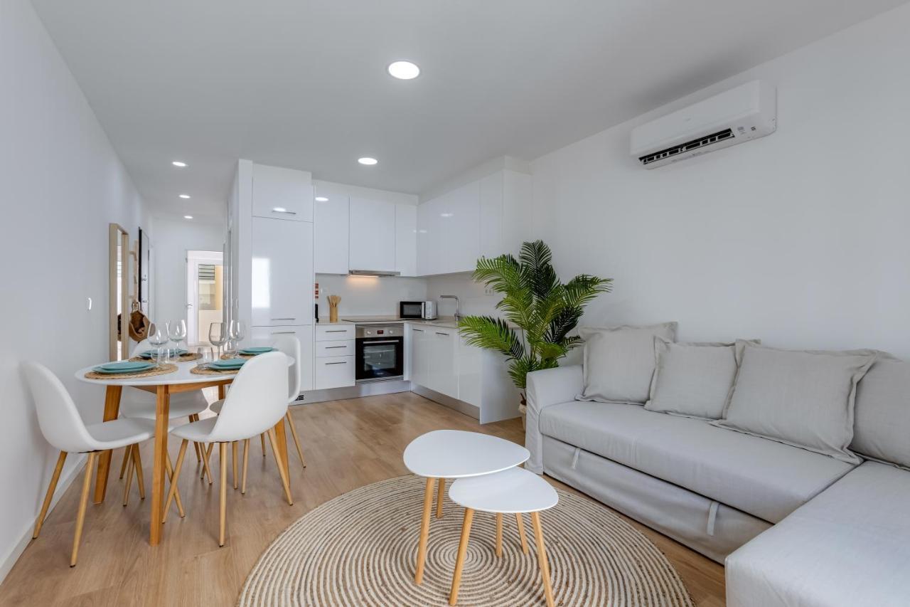 T2 Rosa Dos Ventos, A/C & Terrace - Casas & Papeis Διαμέρισμα Armação de Pêra Εξωτερικό φωτογραφία
