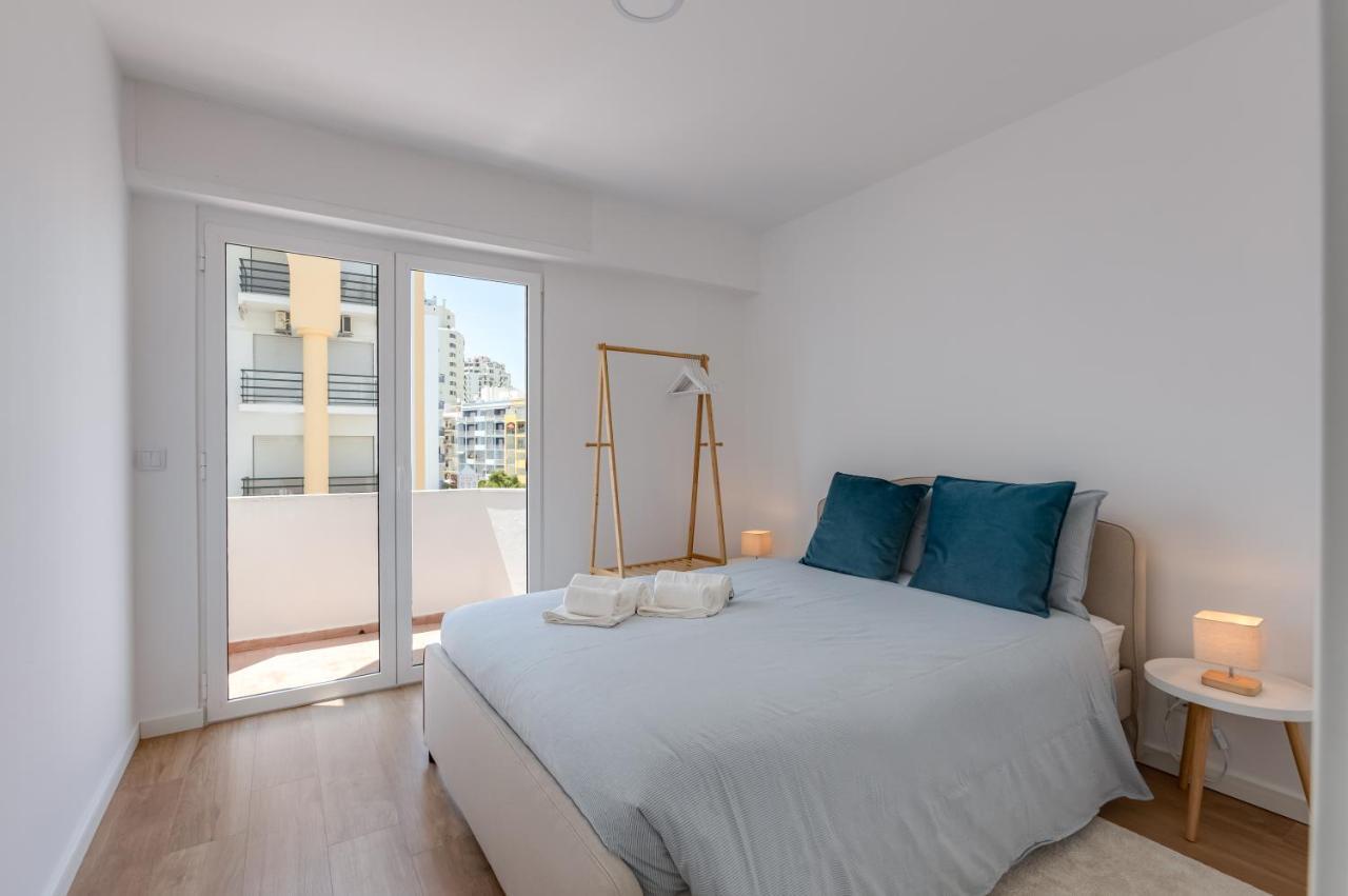 T2 Rosa Dos Ventos, A/C & Terrace - Casas & Papeis Διαμέρισμα Armação de Pêra Εξωτερικό φωτογραφία