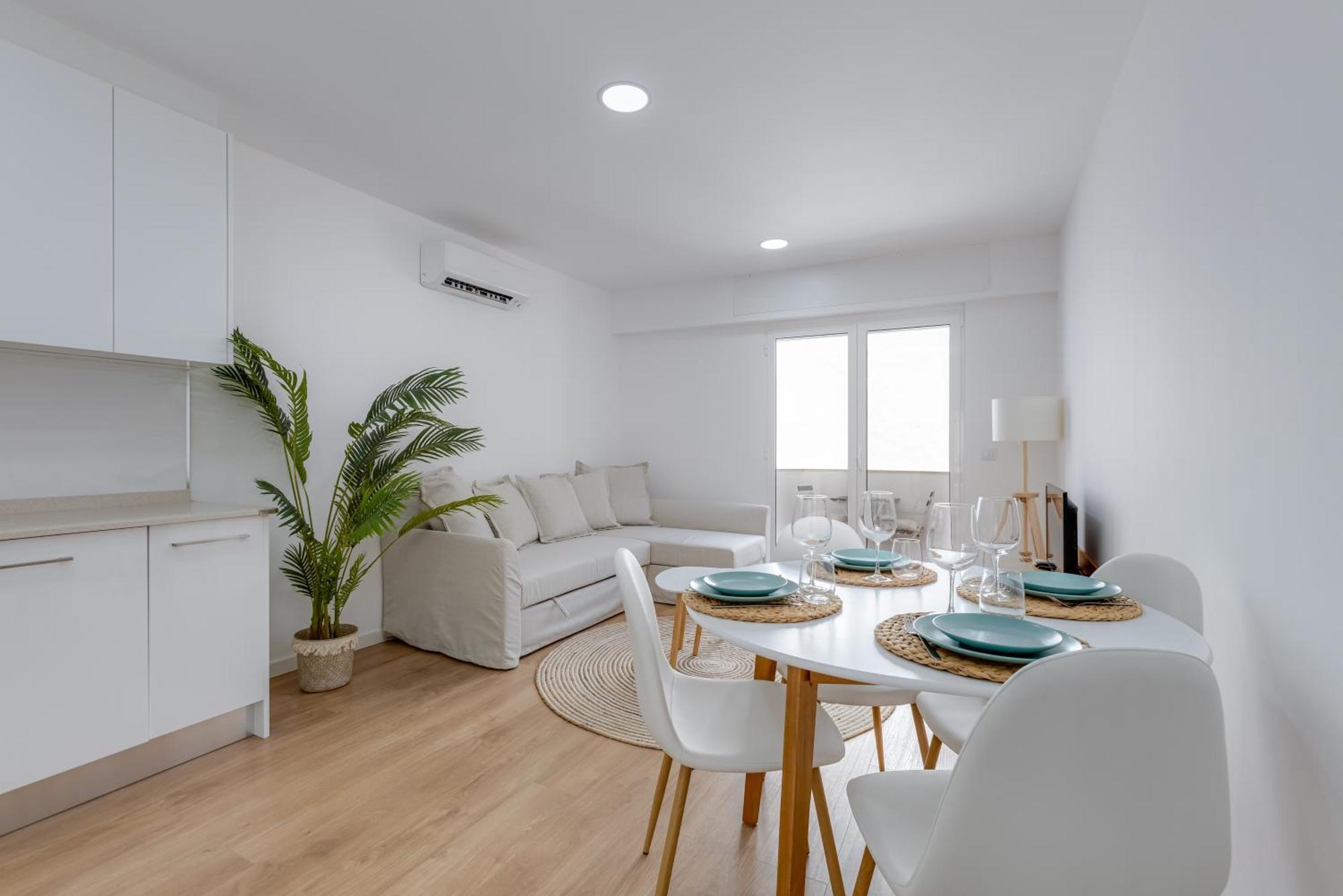T2 Rosa Dos Ventos, A/C & Terrace - Casas & Papeis Διαμέρισμα Armação de Pêra Εξωτερικό φωτογραφία